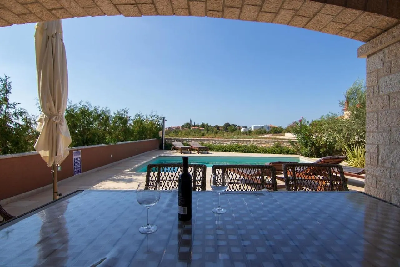 Villa Dominika Kaštelir