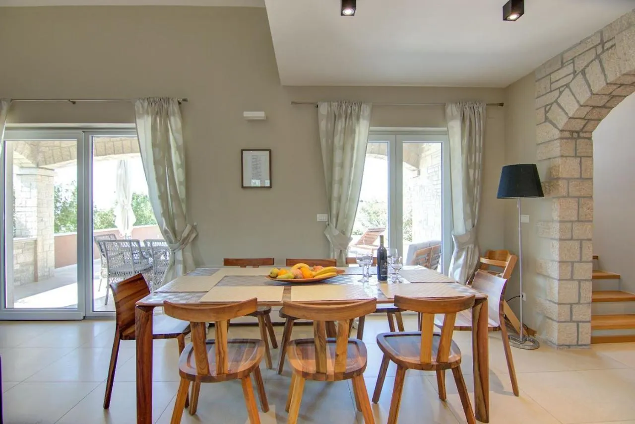 Villa Dominika Kaštelir Kroatien