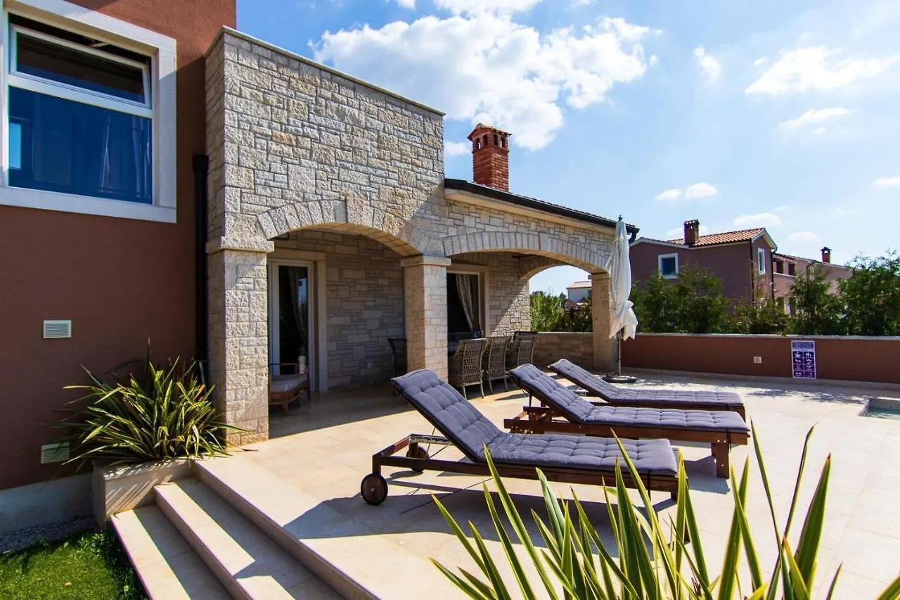 Villa Dominika Kaštelir