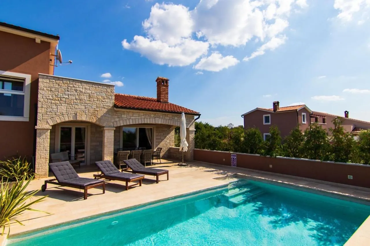 Villa Dominika Kaštelir
