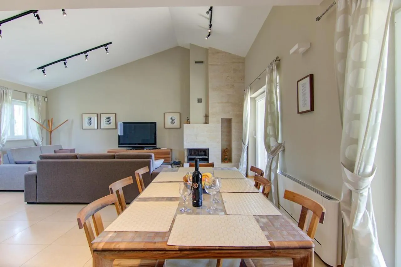 Villa Dominika Kaštelir Kroatien