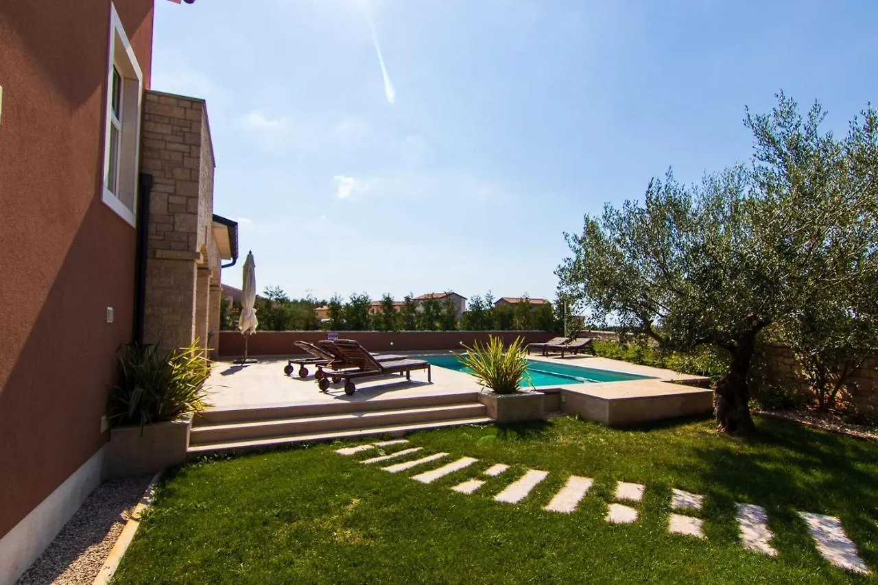 Villa Dominika Kaštelir Kroatien